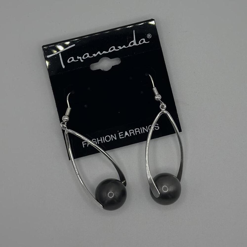 Taramanda Sculptural Drop Earrings | Silver Teardrop with Charcoal Bead